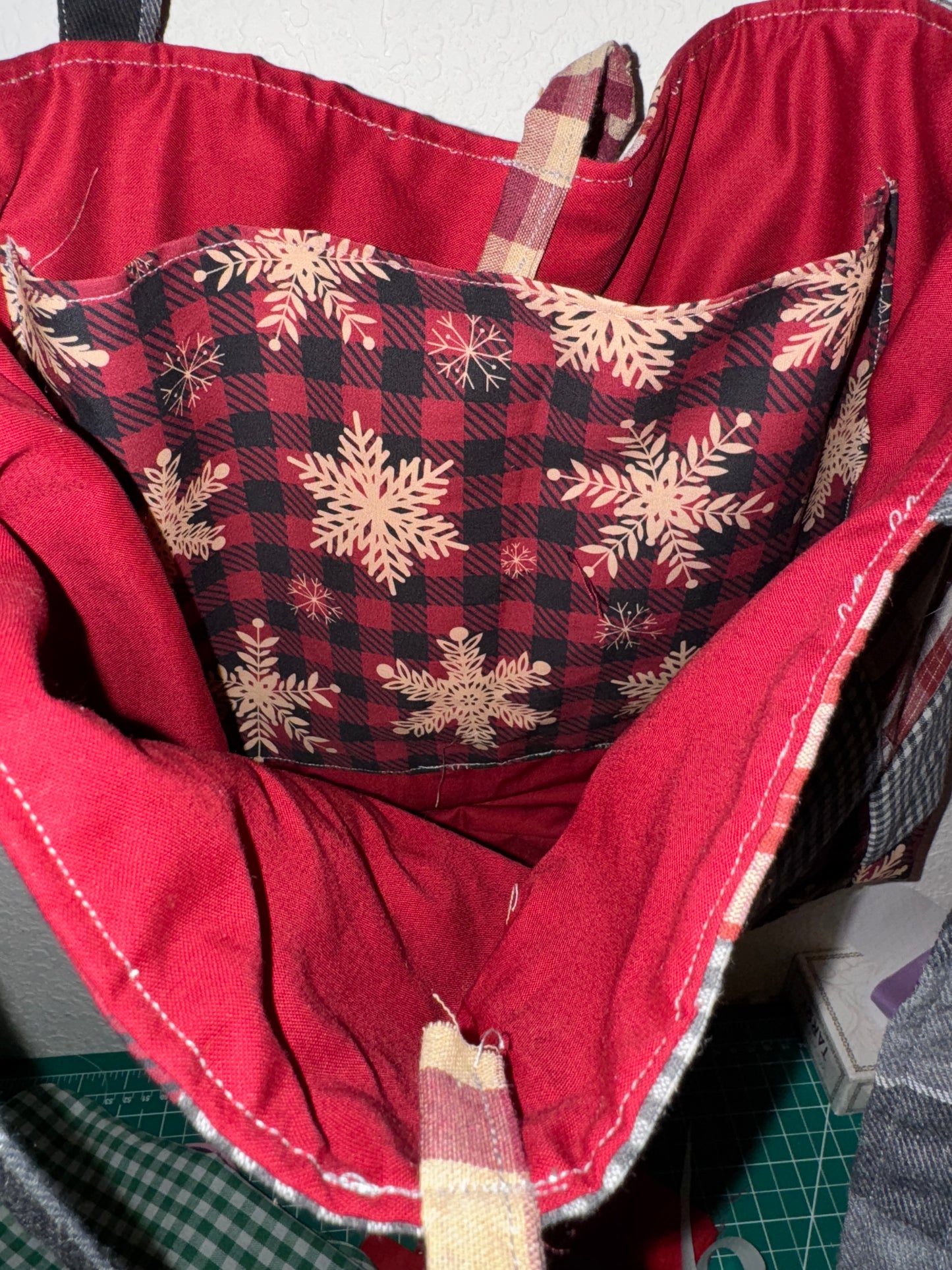 Snowflake holiday tote bag