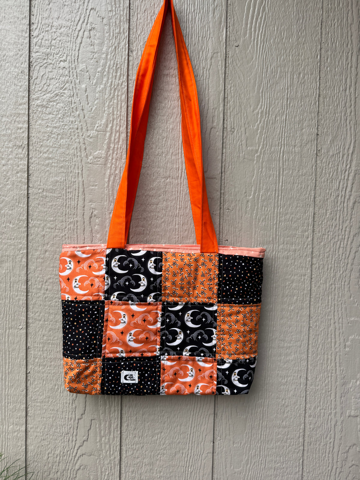 Halloween zippered tote bag