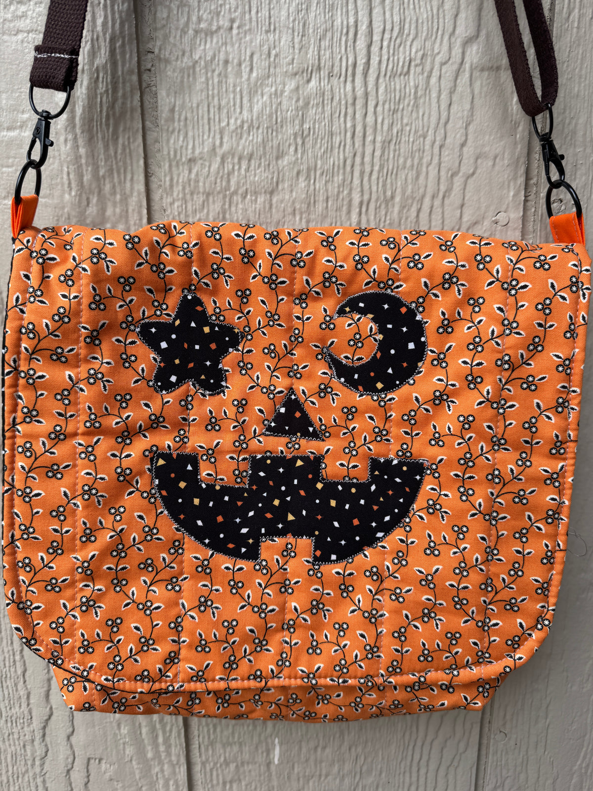 Jack o lantern messenger bag