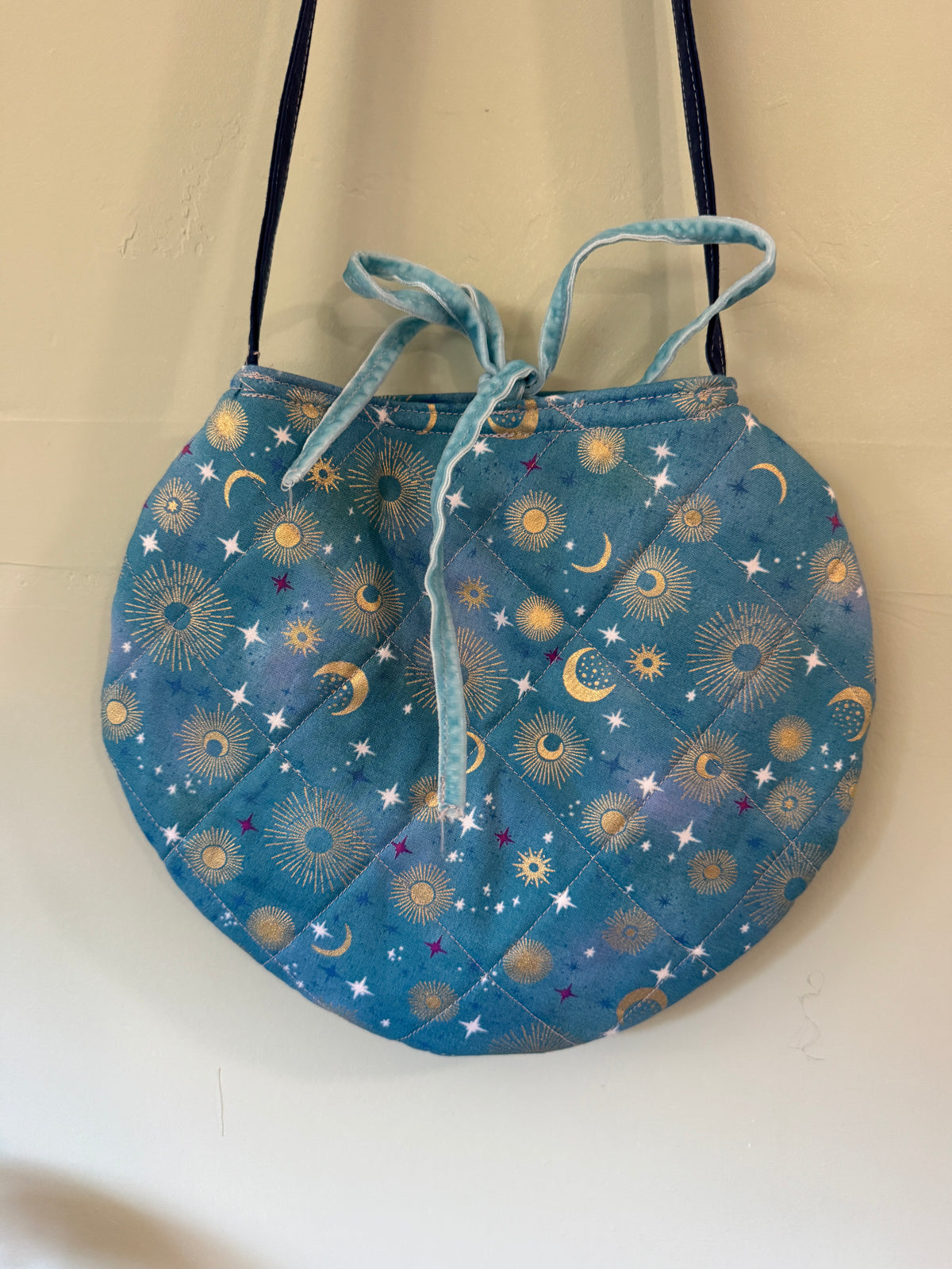 Celestial round purse