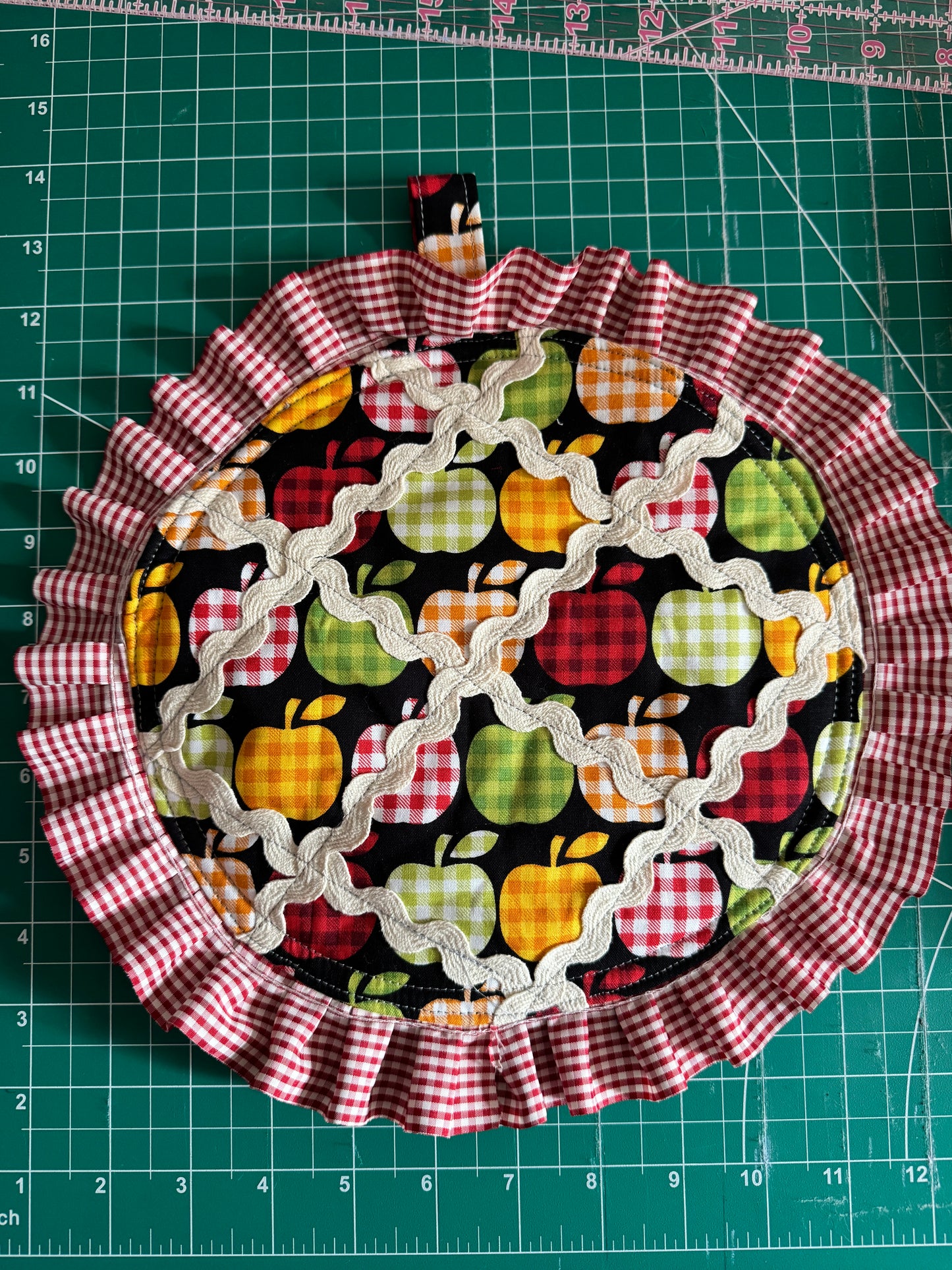 Apple pie potholder