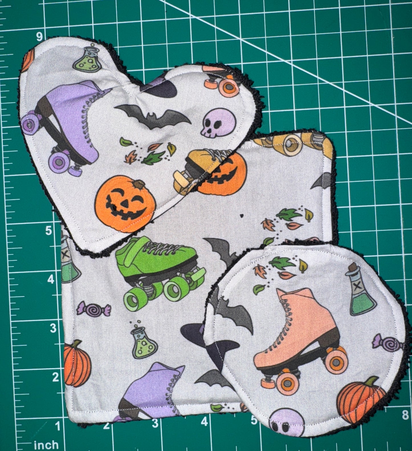 Halloween roller-skates washable makeup wipes