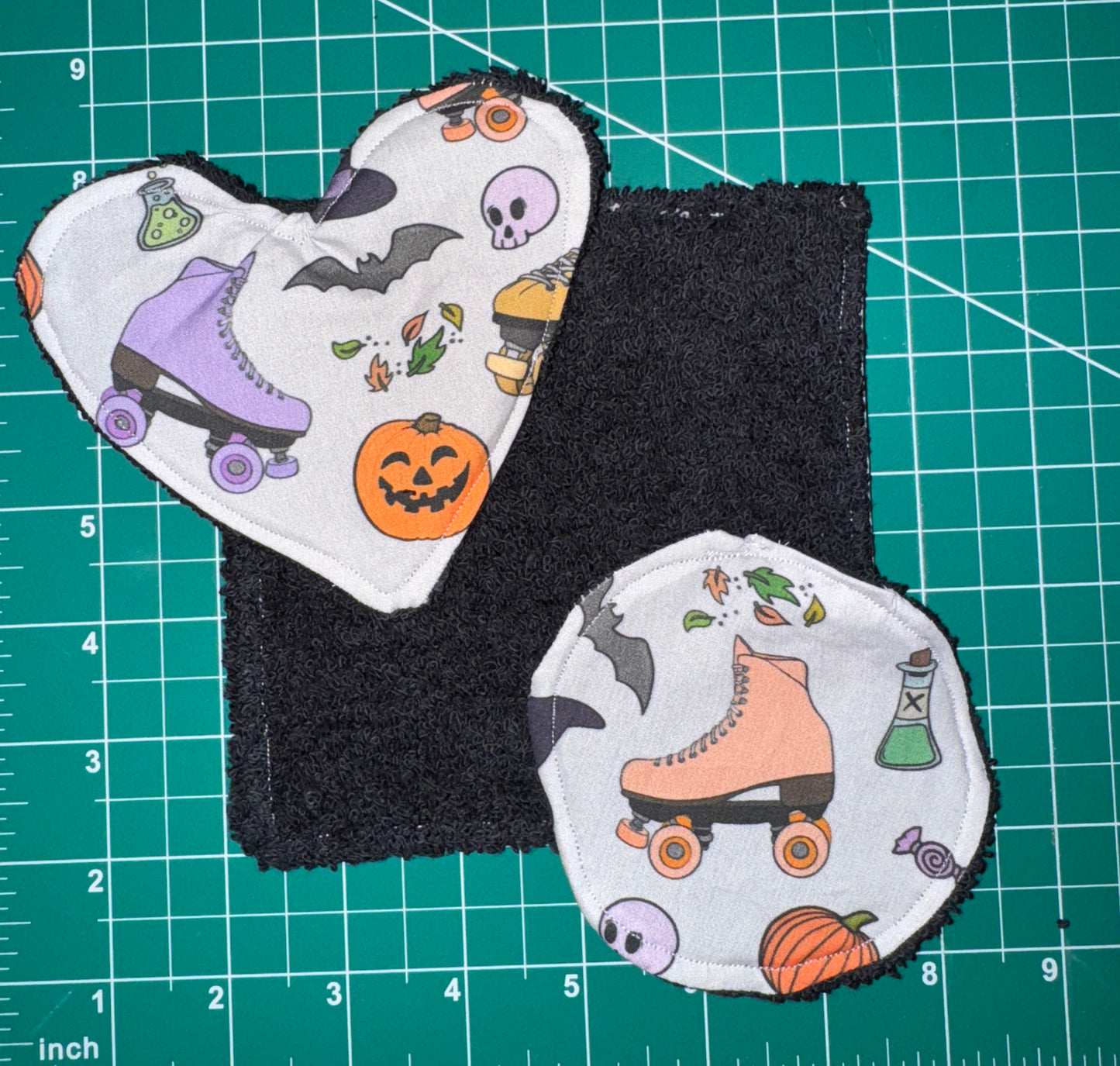 Halloween roller-skates washable makeup wipes